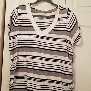 Striped short sleeve shirt